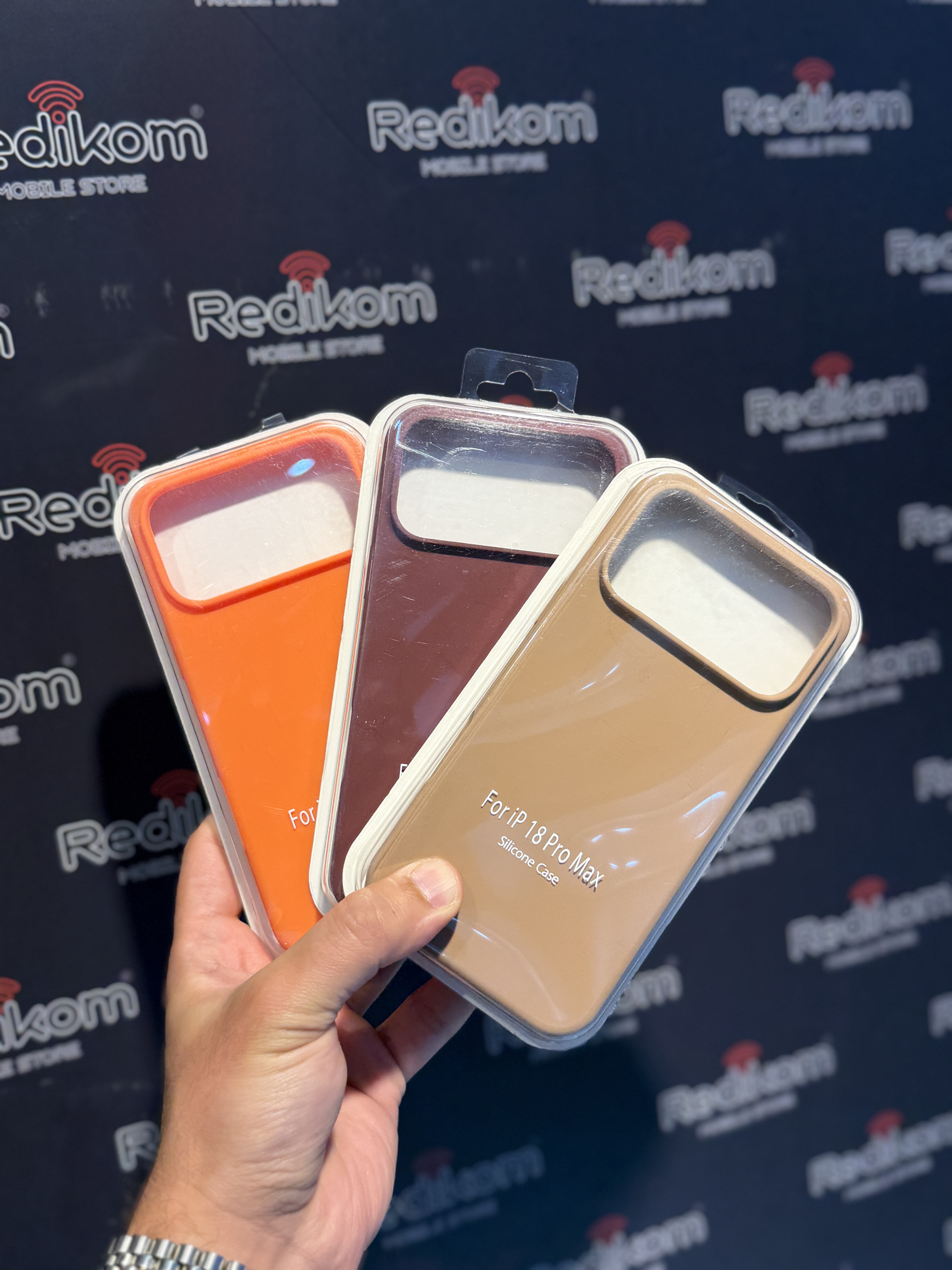 Apple iPhone 17/ 18 Pro / Pro Max Silikon Kılıf 2